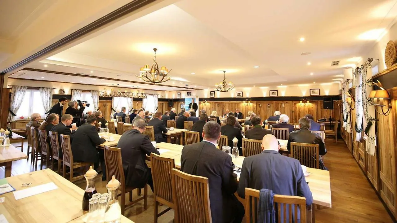 Vilstaler Hof Landgasthof & Hotel Rottersdorf 3*,